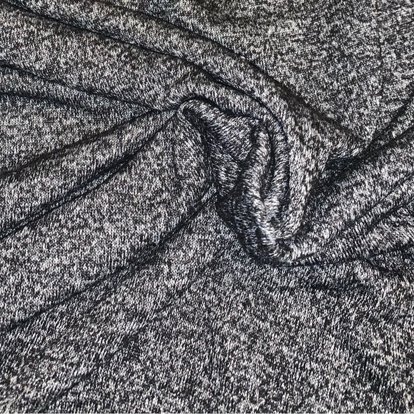 Old Navy Casual Crewneck Tunic with Ruffle Capped Sleeves. Color: B/W  Size:XL - Picture 4 of 8